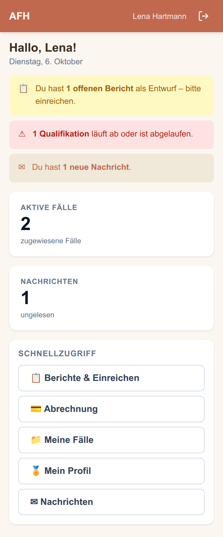 Der Start: oben Begrüßung und Datum, darunter farbige Hinweise, zwei Kacheln und der Schnellzugriff. Unten die Leiste mit den fünf Bereichen.