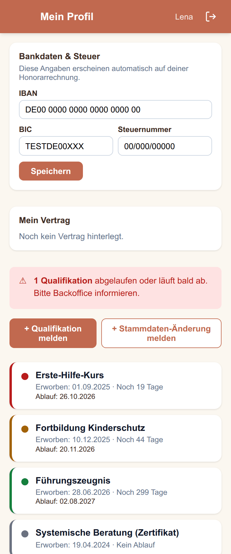 Der obere Teil des Profils: Bankdaten und Steuernummer zum Eintragen, darunter „Mein Vertrag" und die beiden Knöpfe „+ Qualifikation melden" und „+ Stammdaten-Änderung melden".